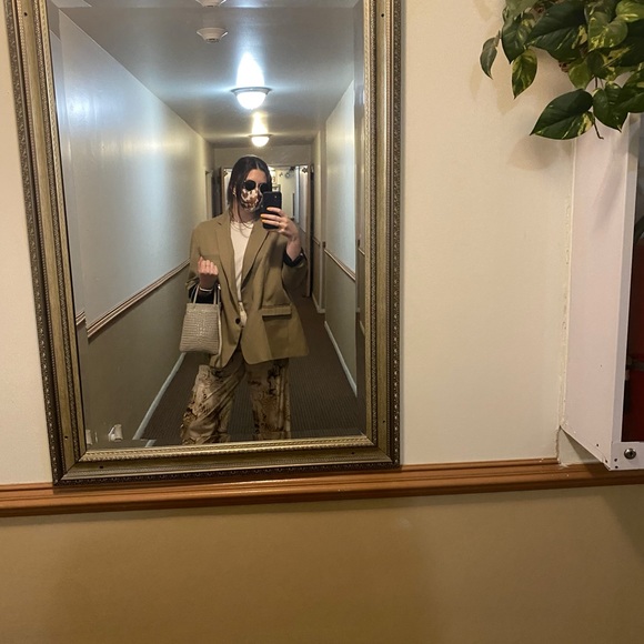 Meet your Posher, Kate - Picture 4 of 7